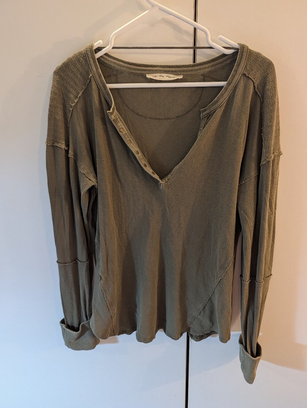 We the Free Olive V-Henley Long Sleeve Top Woman's Large